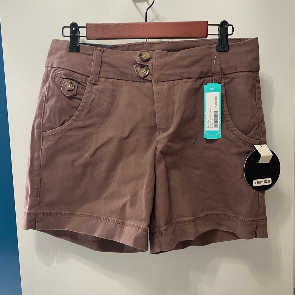 New with tags Women’s size 10 shorts from stitch fix